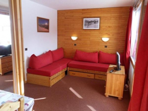 Studio au pied des pistes avec terrasse, parking et Wifi - Idéal pour 4 personnes - FR-1-181-2249